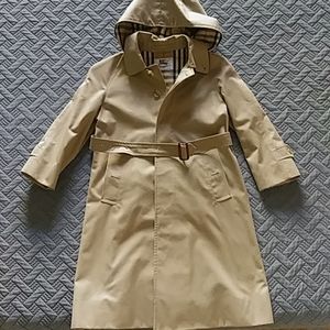 Burberry Burberry's childs kids trench coat 7-8 years 122cm unisex
